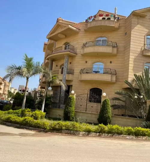 أرضي بجاردن للبيع بحي الفيروز