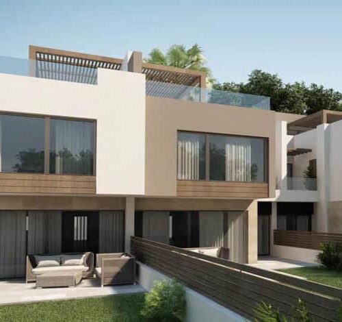 تاون هاوس للبيع بموقع مميز