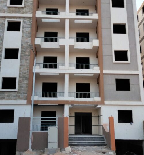 شقة90 متر بكمبوند المستثمرين حدائق اكتوبر